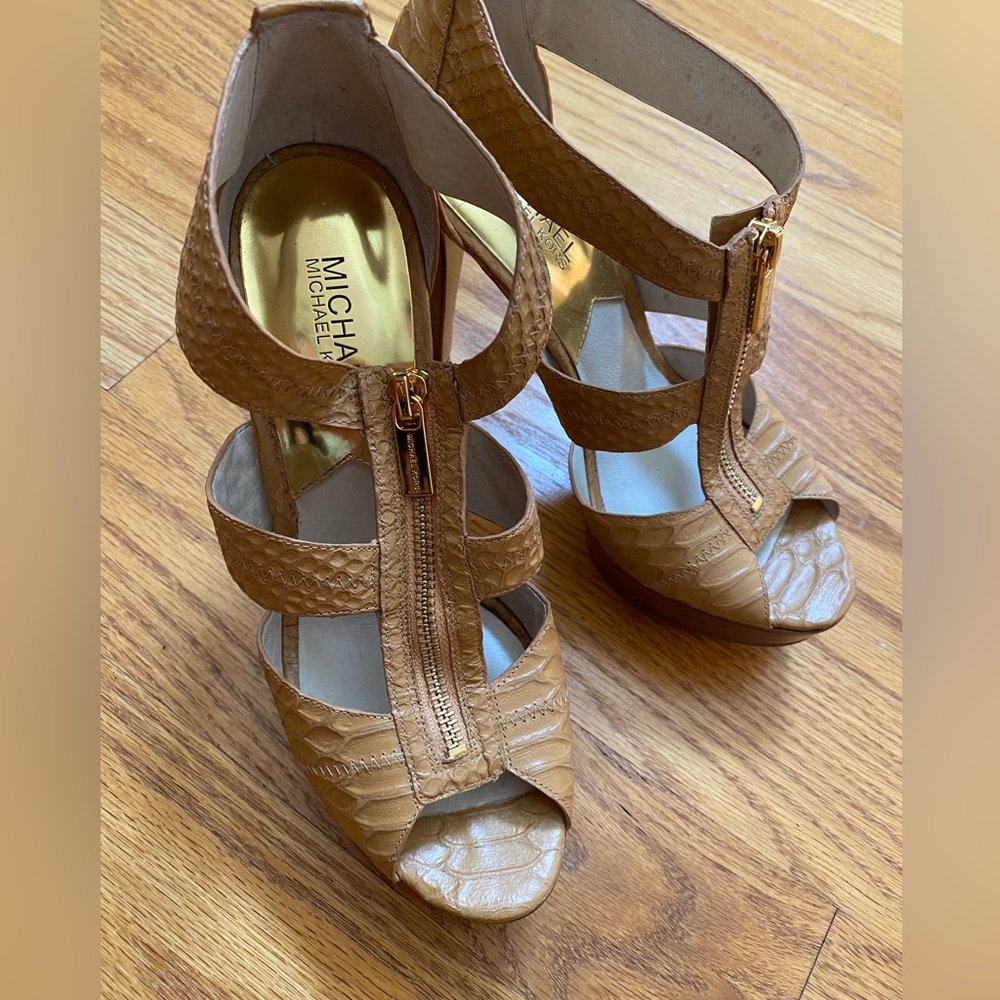 Michael Kors leather zipper heels size 9